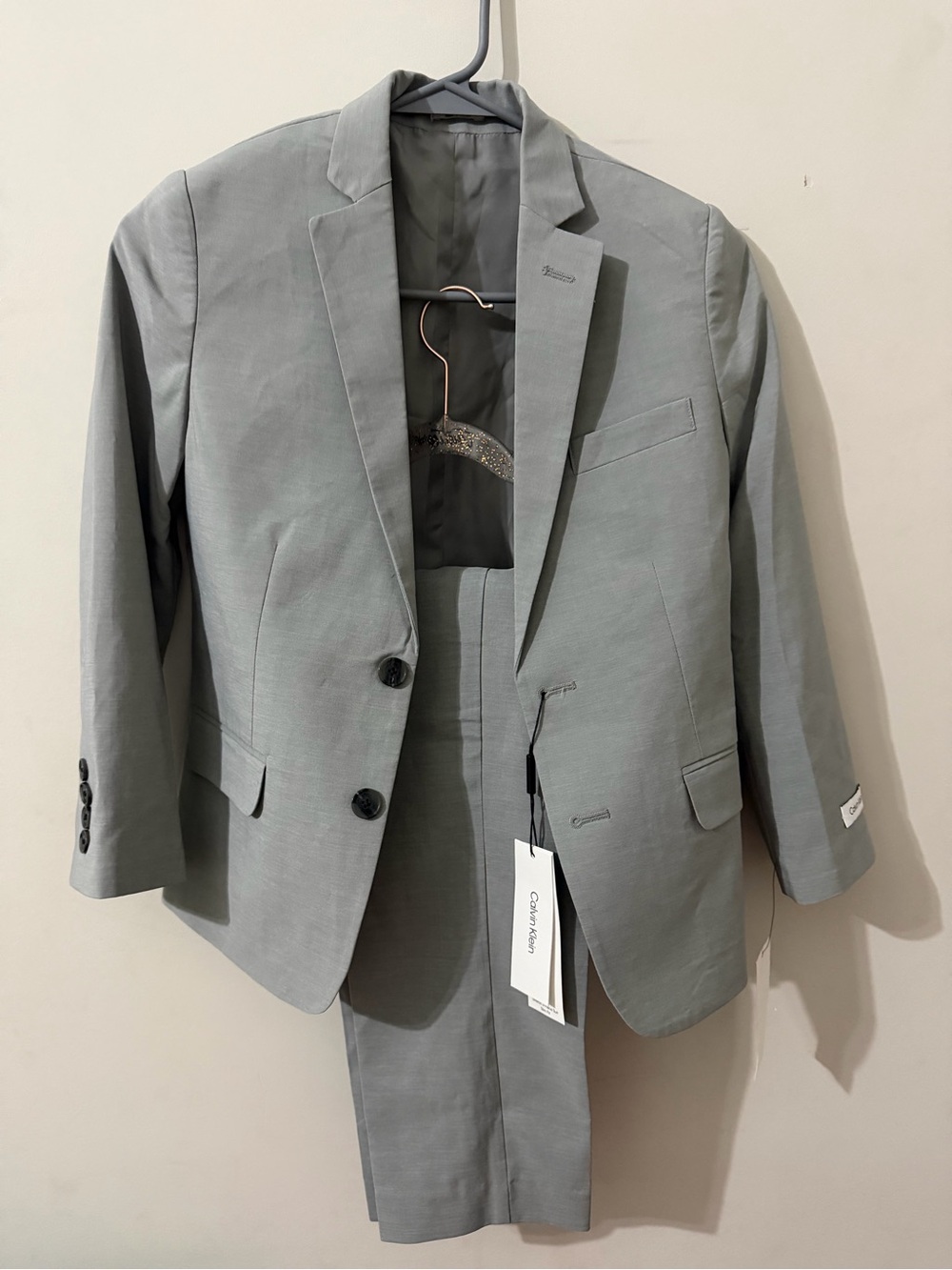 Calvin Klein Light Gray Two-Piece Suit Jacket and Pants